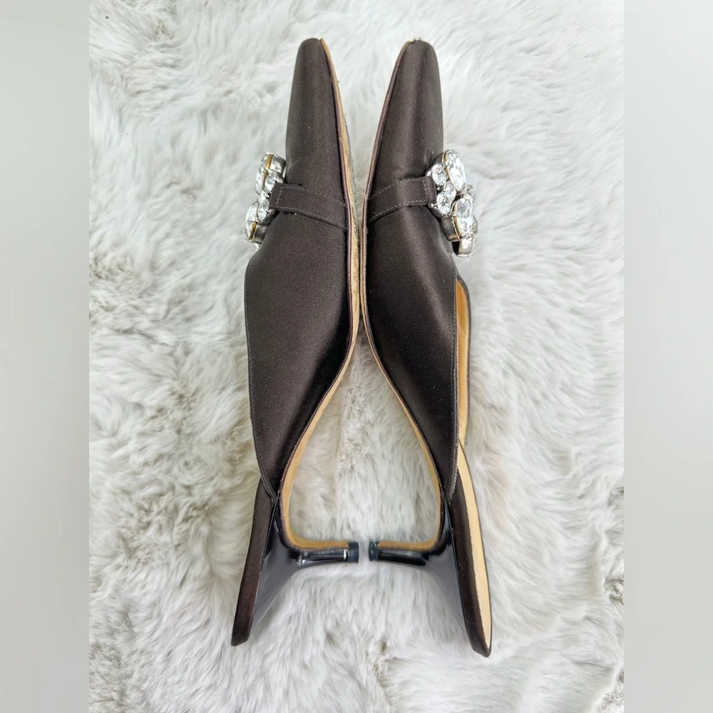 Vintage Vera Wang Satin Kitten‎ heels crystal embellished 8.5 M Brown